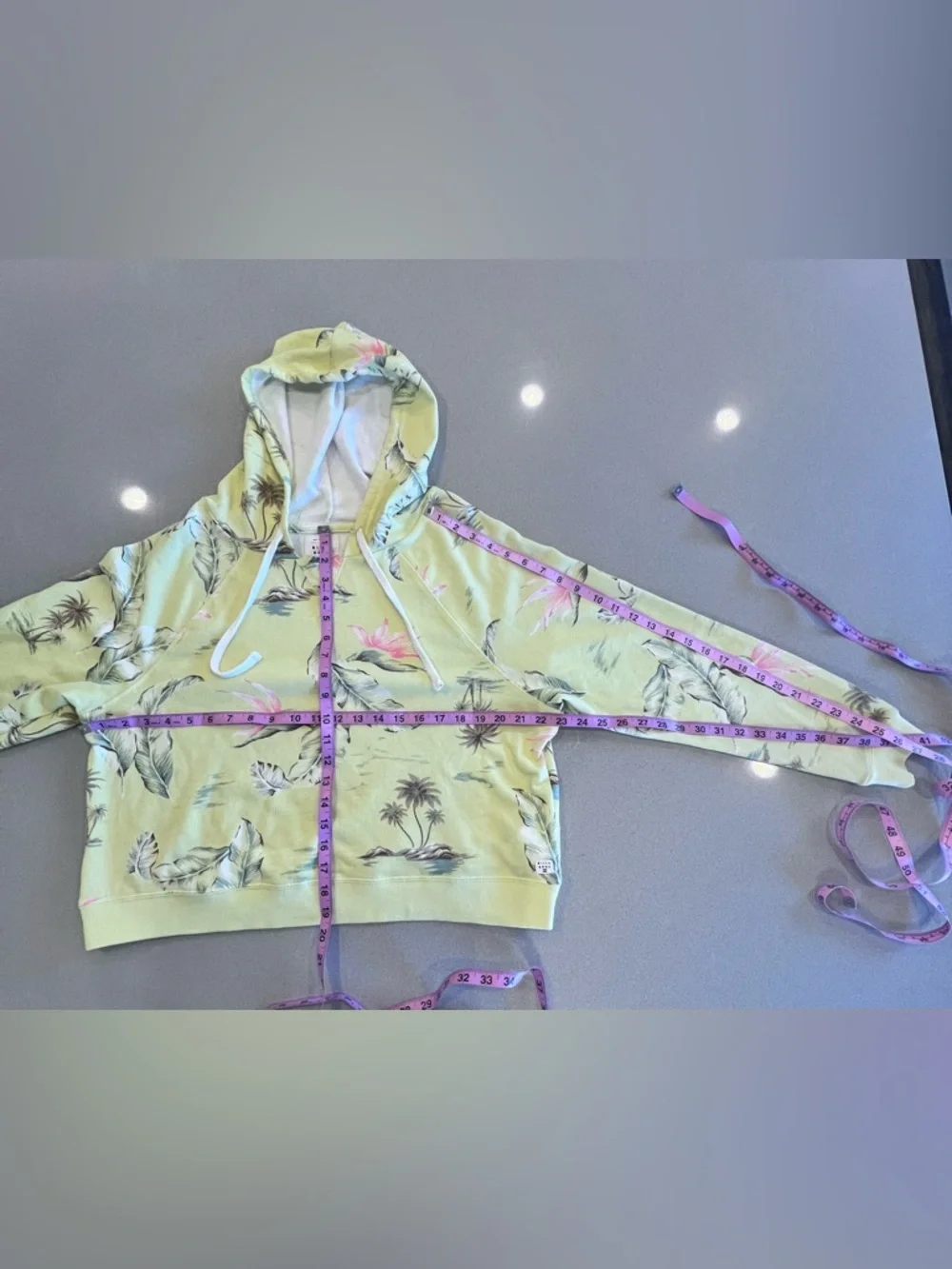 Billabong Yellow Floral Leaf Feather Hawaiian Cropped Hoodie Sweatshirt Medium